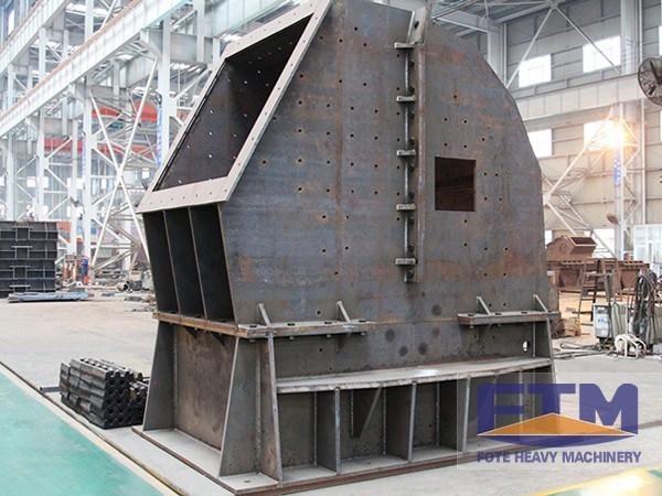 Heavy hammer crusher