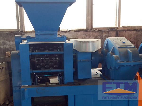 Mineral powder briquette machine